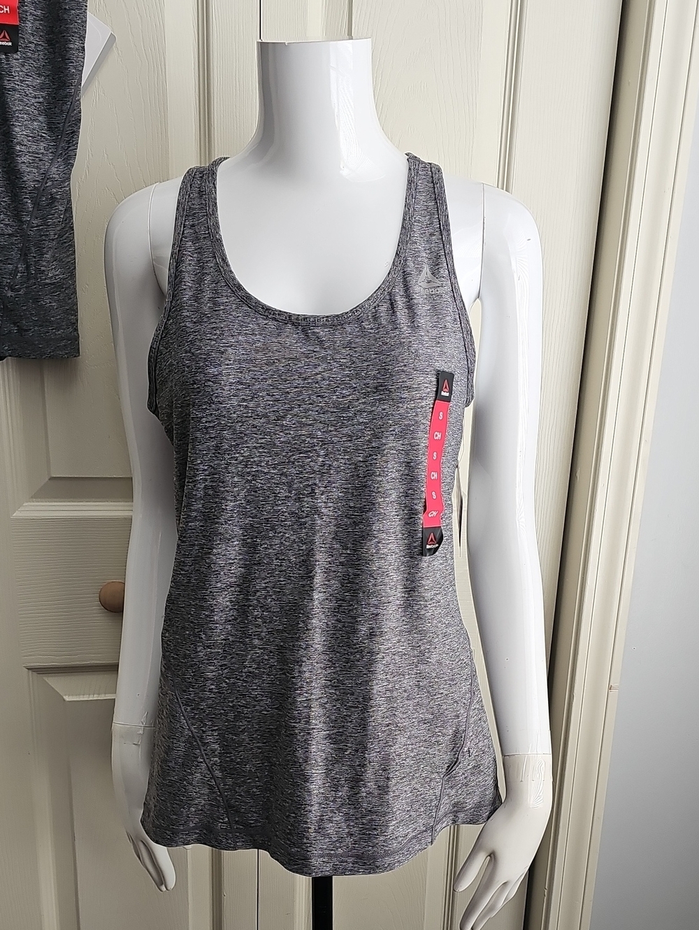 Reebok Women's Gray Slim Tank Top Racerback Training Lot of 2. CONT. D
